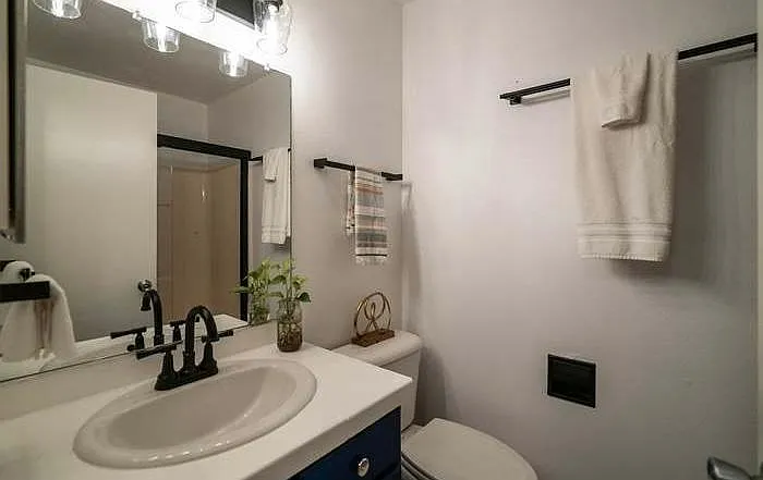 6745 SW Scholls Ferry Rd #34 — Photo 8