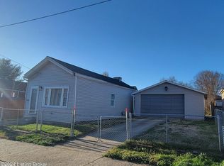 1718 Rowan St, Louisville, KY 40203