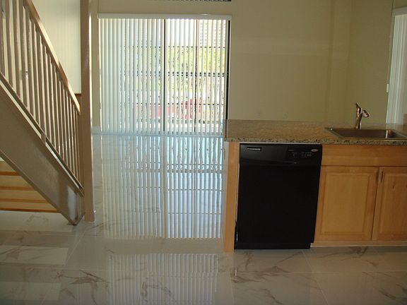 5th image of 101 N Clematis St APT 419