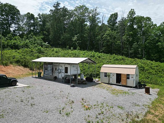 3rd image of 50 County Road 338