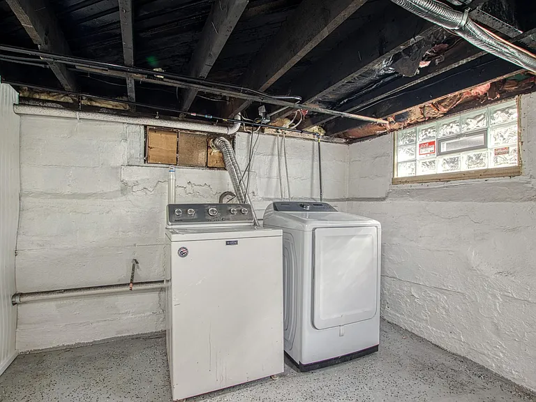1102 White Ave NW — Photo 26