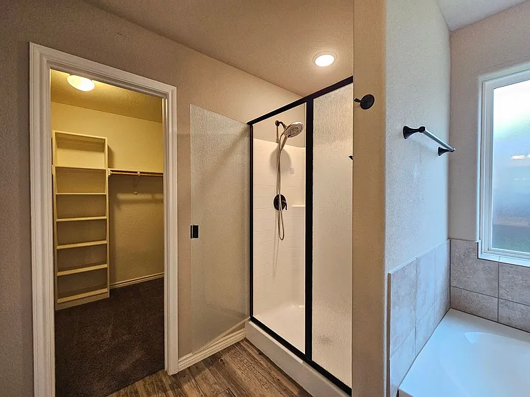 6811 Keechi Valley Dr — Photo 14