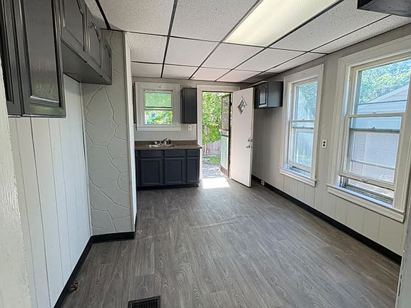 2nd image of 1011 E 72nd St