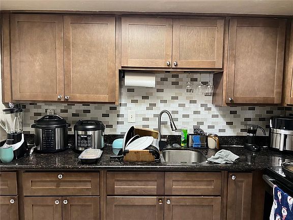 4th image of 2347 Justin Ln