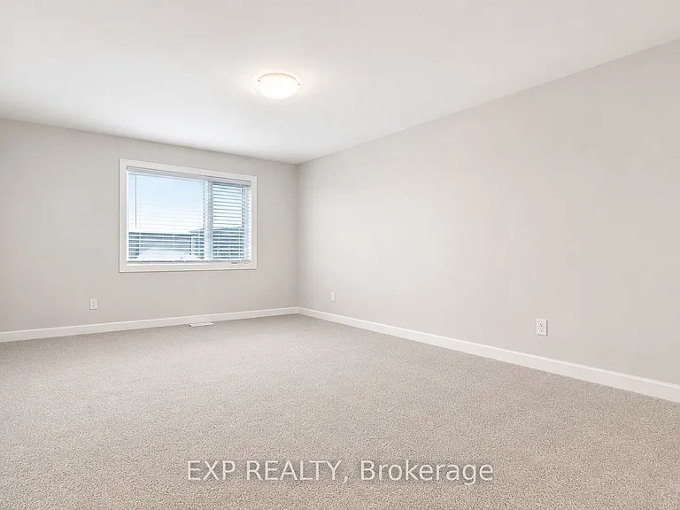 528 Lucent St — Photo 12