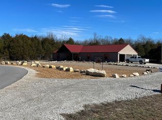 2075 E Tri Lakes Dr, Horseshoe Bend, AR 72512