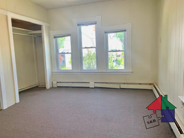 123 Orange St, 123 Orange St APT 1, Barre, VT 05641