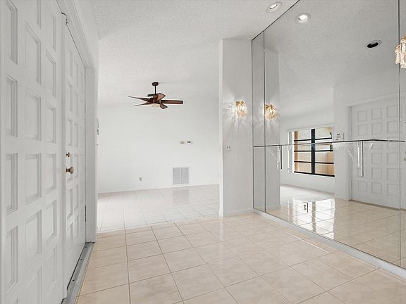 3rd image of 10407 NW 7th Street