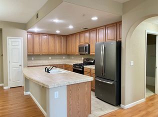6520 Hearthstone Cir APT 412, Rocklin, CA 95677