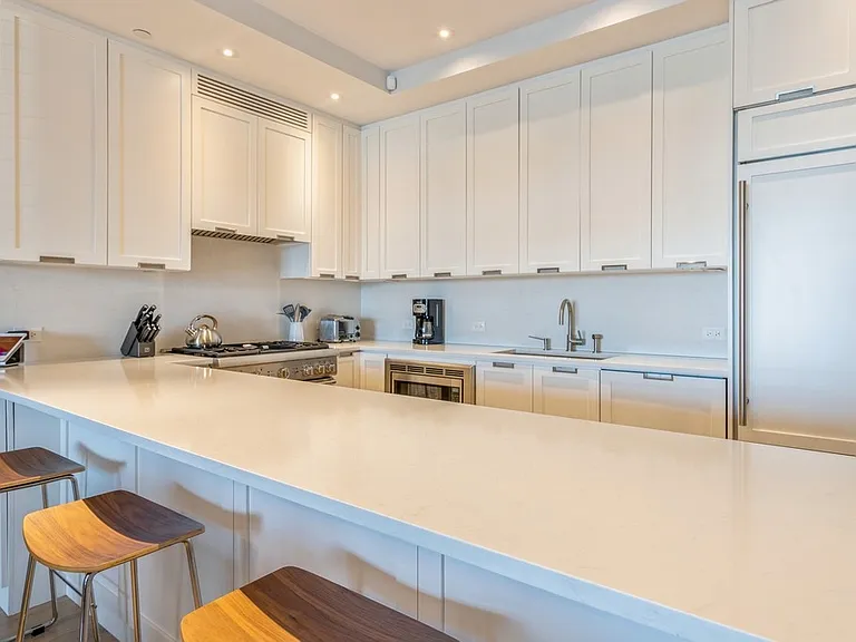 21 W Water St #2D — Photo 6