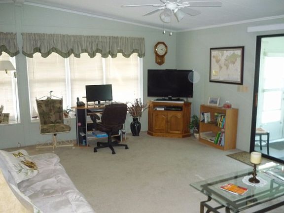 4th image of 1000 Walker St Lot 162