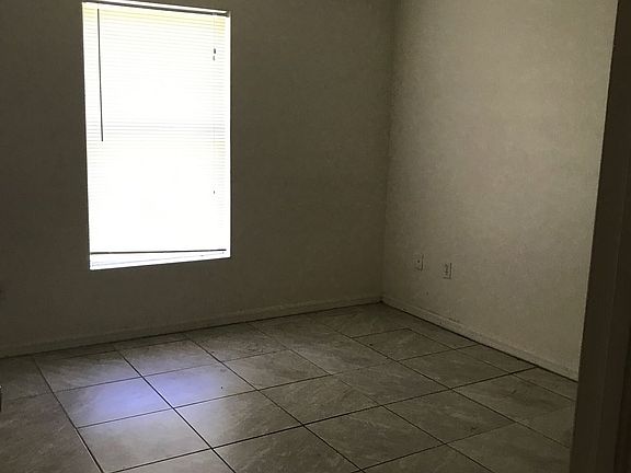 5th image of 4735 30th St SW