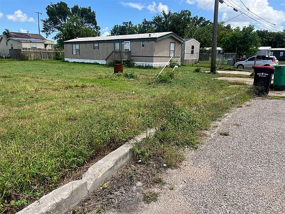 5th image of 0 Pine St