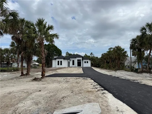 2699 2nd AVE SE, NAPLES, FL 34117