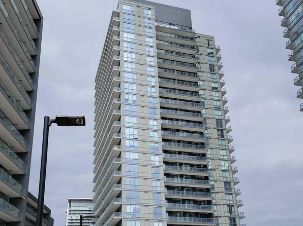 38 Forest Manor Rd N, Toronto, ON