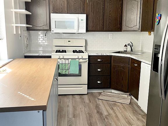 3rd image of 7903 Fairfield St #1 & 2