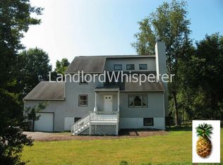 6 Oak Grove Rd, Palmyra, VA 22963