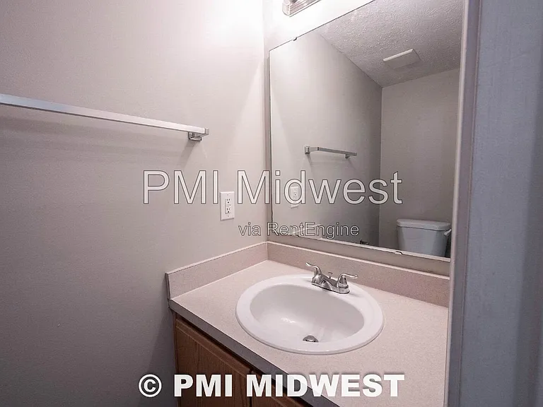 11550 Signet Ln — Photo 15