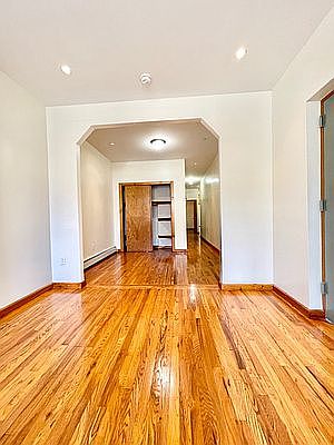 1st image of 630 Park Pl APT 1L