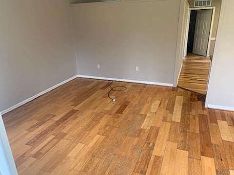 5th image of 166 N Oakland St