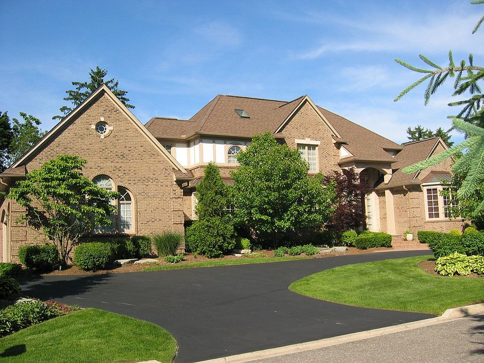 2nd image of 9 Pine Gate Ct