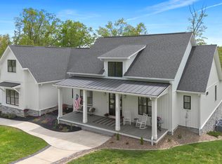 162 Woodhaven Dr, Huntington, WV 25701