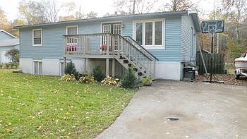 1st image of 4255 N Maplecrest Dr