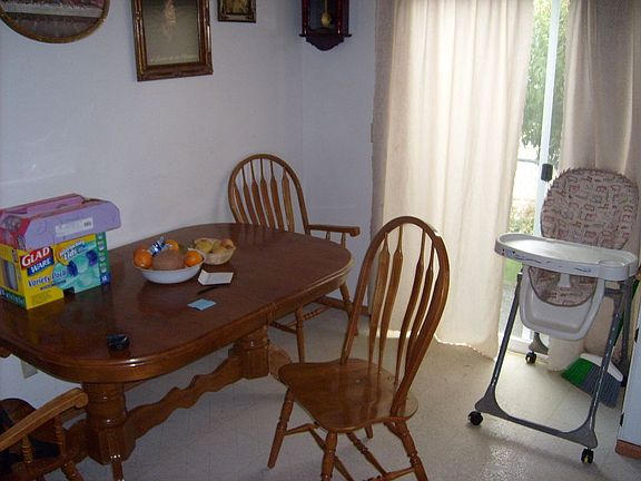 4th image of 1411 E 55th St