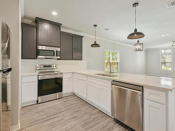 2nd image of 1012 Foster Ave #B