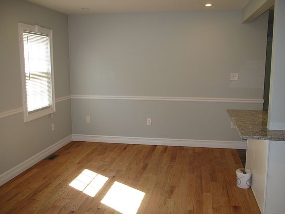 4th image of 8830 Sabre St