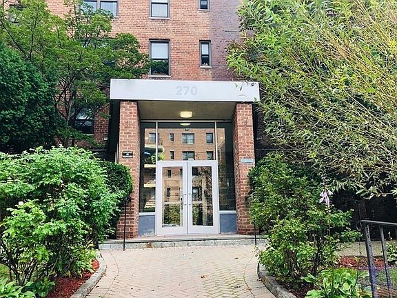 2nd image of 270 N Broadway APT 4K