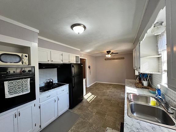 4th image of 130 Savannah Ave NE