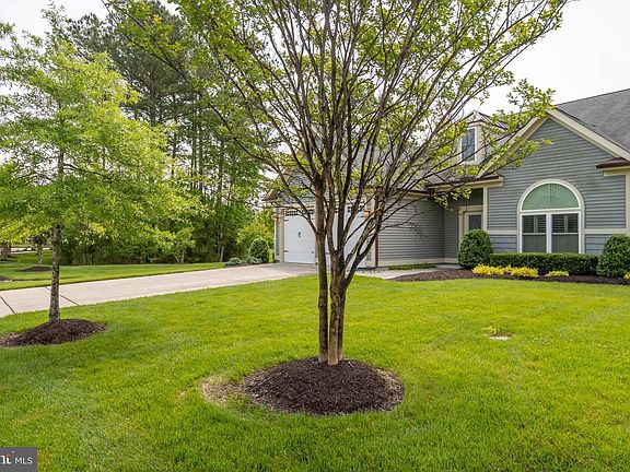 2nd image of 38910 Cedar Waxwing Ln