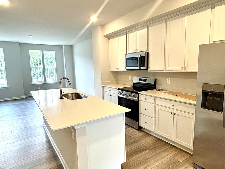 6031 Blue Iris Rd — Photo 8