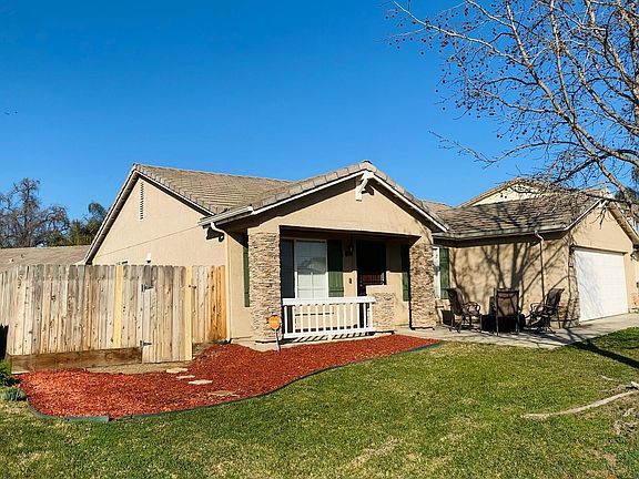 3rd image of 3722 E Vista Dr