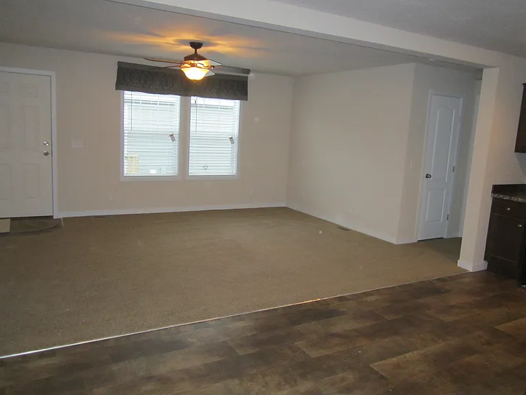 Willowbrook Place — Photo 35