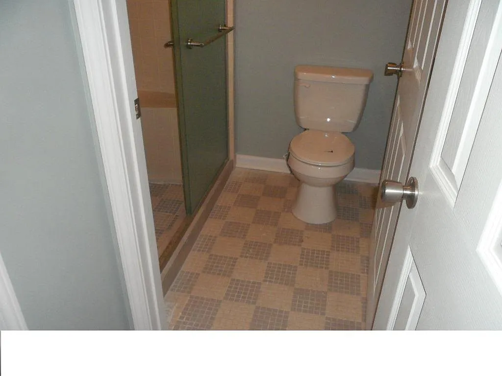 332 Vanstory St — Photo 2
