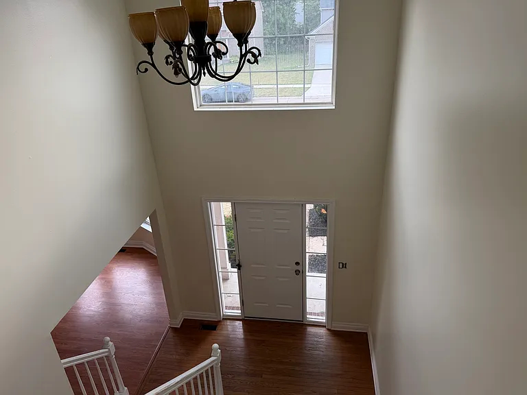 7137 Cambridge Dr — Photo 2