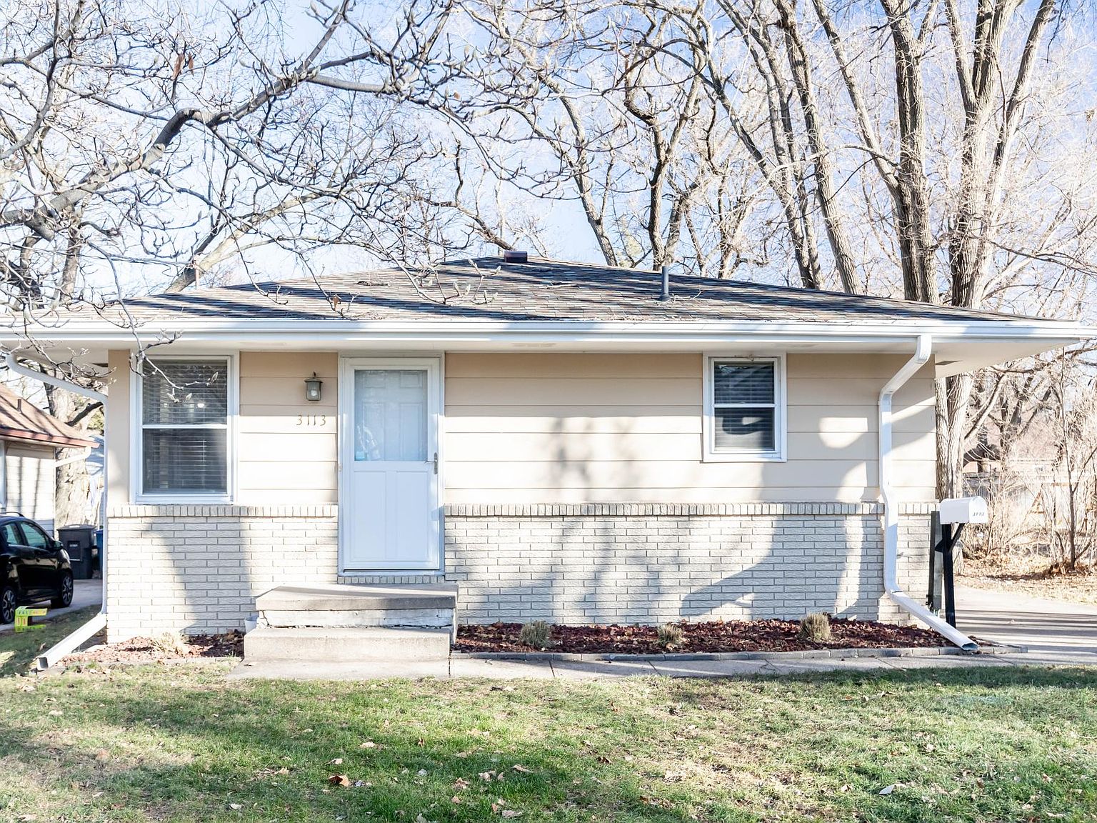 3113 48th St, Des Moines, IA 50310 Zillow