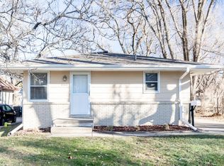 3113 48th St, Des Moines, IA 50310