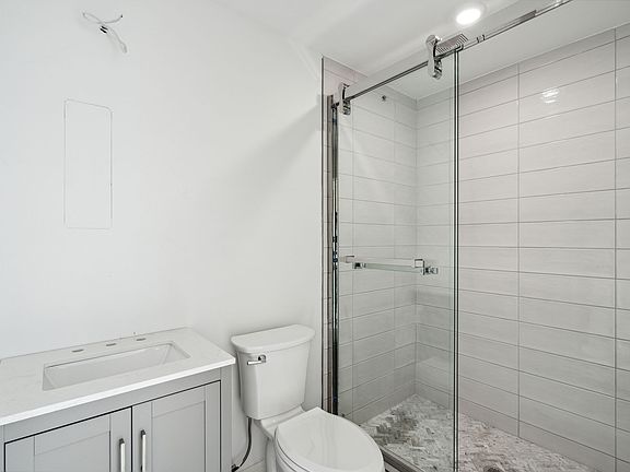 5th image of 1116 E Berks St #103C