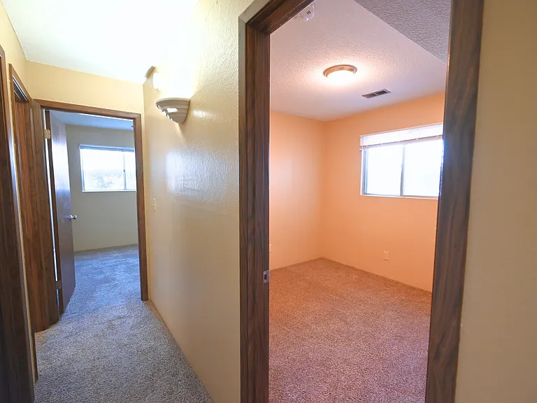 3260 Raven Oaks Dr — Photo 11