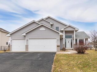 9402 Fallgold Pkwy N, Brooklyn Park, MN 55443