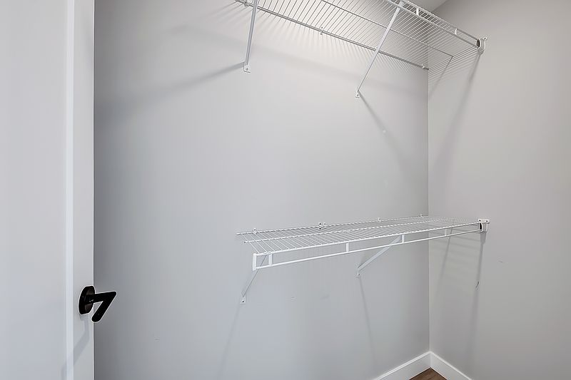 Calgary Townhouse for rent - 3 Bedrooms — photo 10