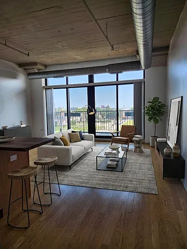 1525 S Sangamon St #614 Photo 1