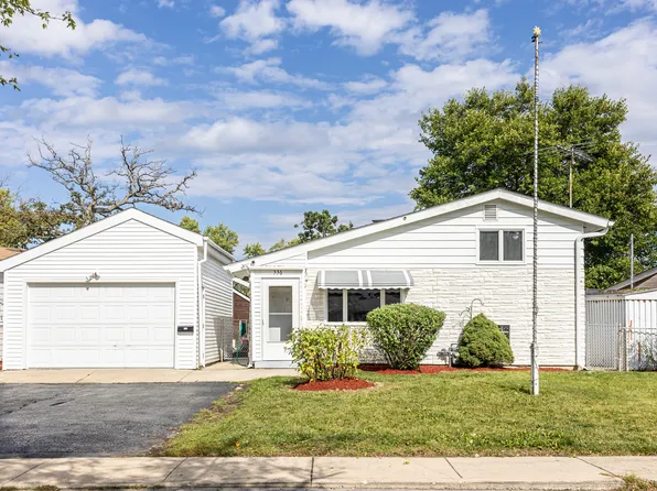 336 Delaware St, Carpentersville, IL 60110