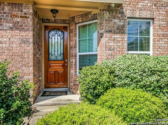 2nd image of 23911 Waterhole Ln