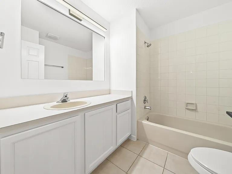 8024 Briantea Dr #8024 — Photo 22
