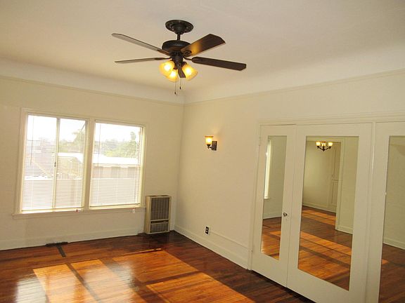 4th image of 654 S Detroit St APT 405