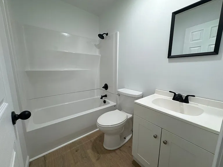 2708 Trimble St — Photo 18